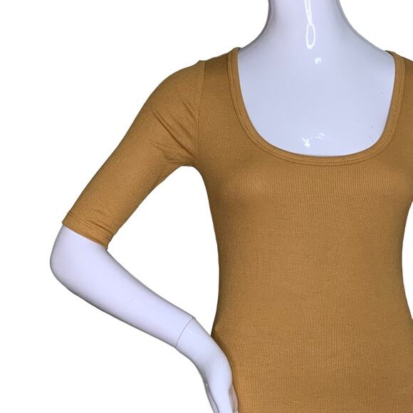 Gap NWT Ribbed Top Size XS 3/4 Sleeve Wide Round Neckline Mustard Yellow Fitted - Picture 3 of 10